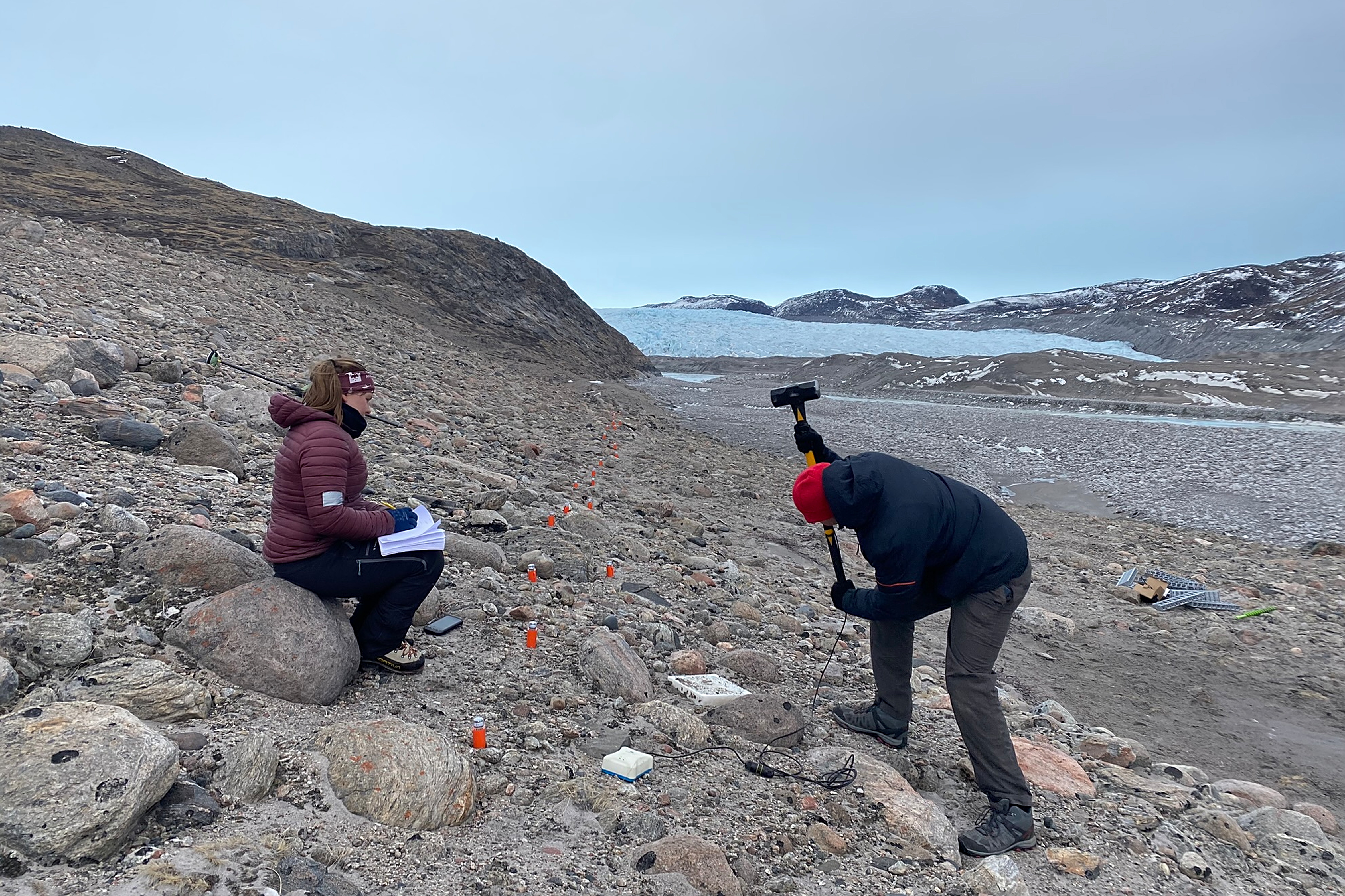 Hammer and plate active sourse seismic experiment